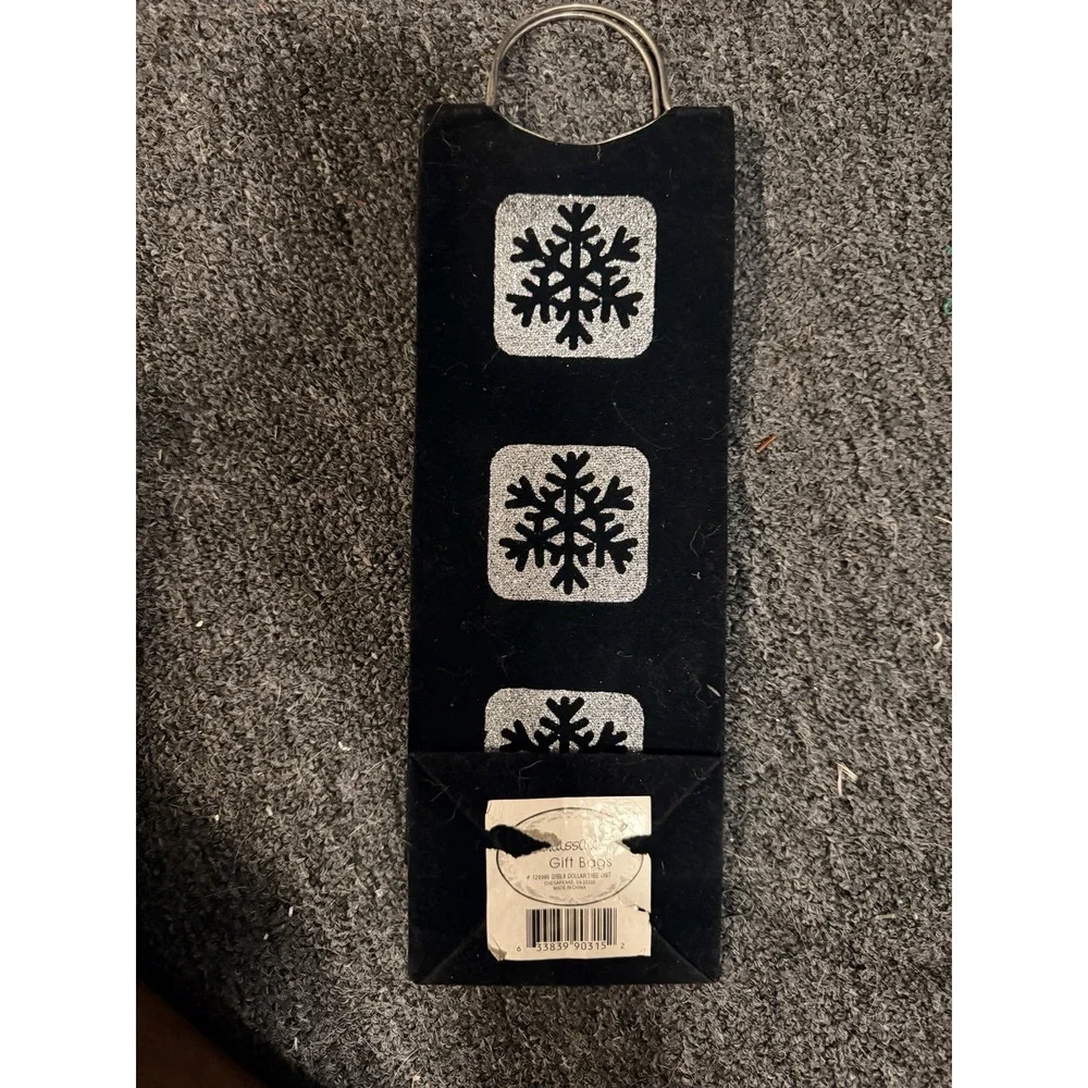 Velvet Wine Gift Bag Silver Glitter Snowflake Holiday Bottle Carrier Metal Ring